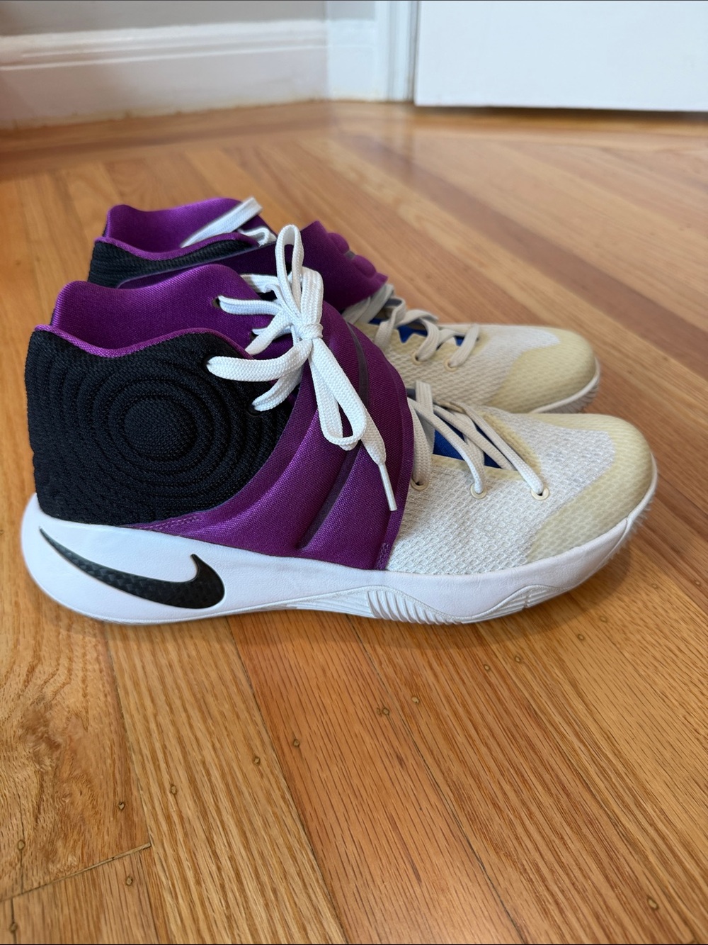 Nike Men’s Kyrie 2 (Kyrache)